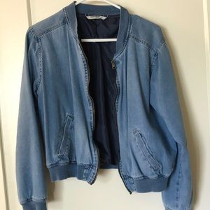 Denim Bomber-Like Denim Jacket